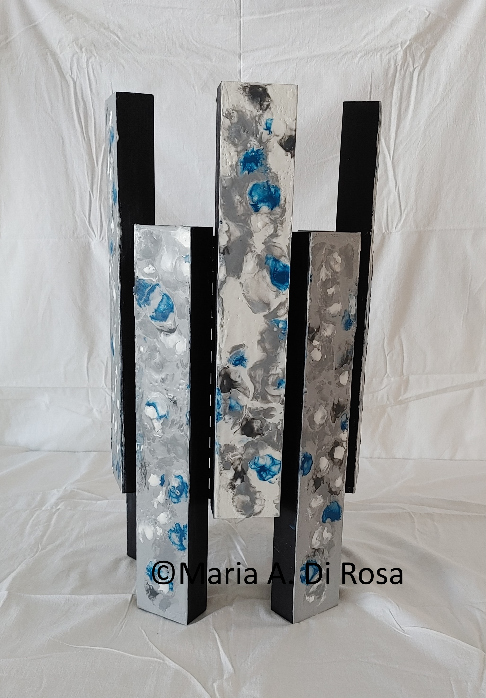©Maria-Di-Rosa-encaustic-179-ON-off-THE-wall2.jpg